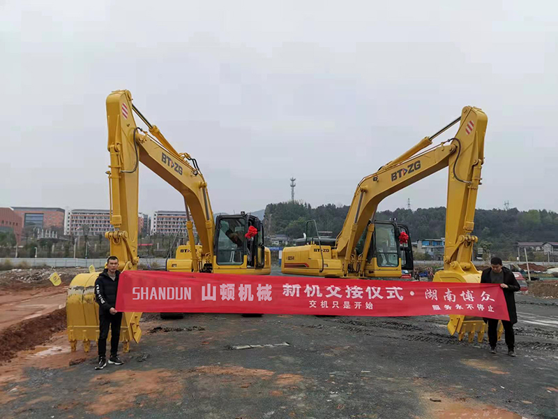 包装器发货交接仪式